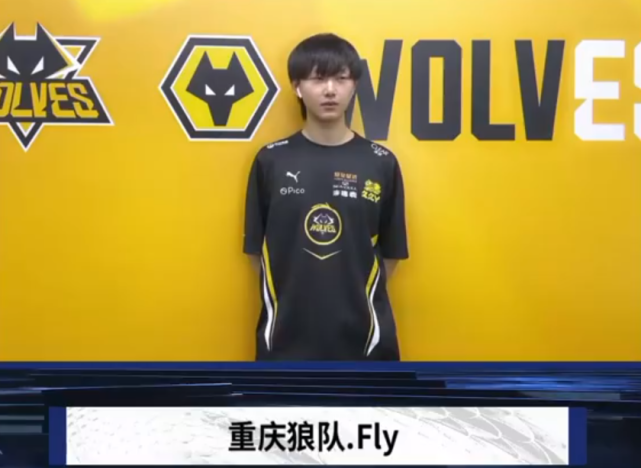 扑克中自信与自负的区别（扑克中自信与自负的分界线）